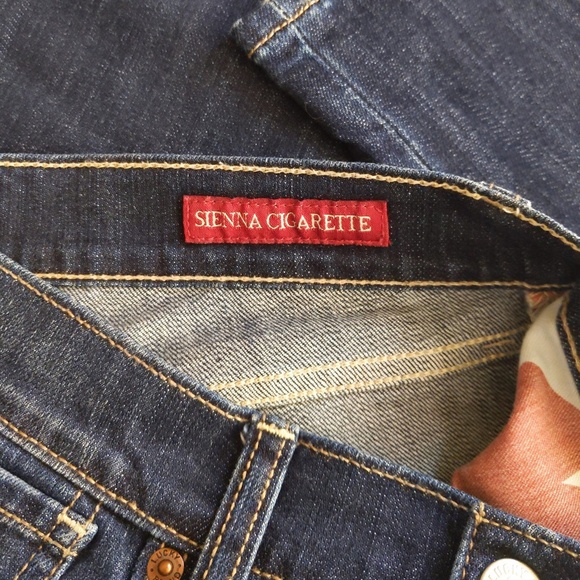 Lucky Brand Sienna Cigarette Low Rise Distressed Jeans- Size 2/26 - Picture 4 of 11